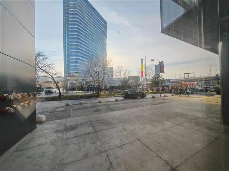 Inchiriere spatiu comercial Aurel Vlaicu - showroom/retail/birou - 2