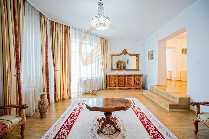 Ovidiu Sud - Zona premium - Vila impozanta, curte mare, garaj, terasa! - 8