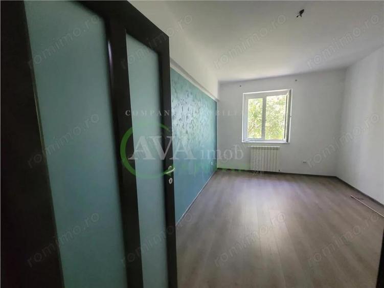 Apartament 2 camere decomandat , zona Narcisa - 4