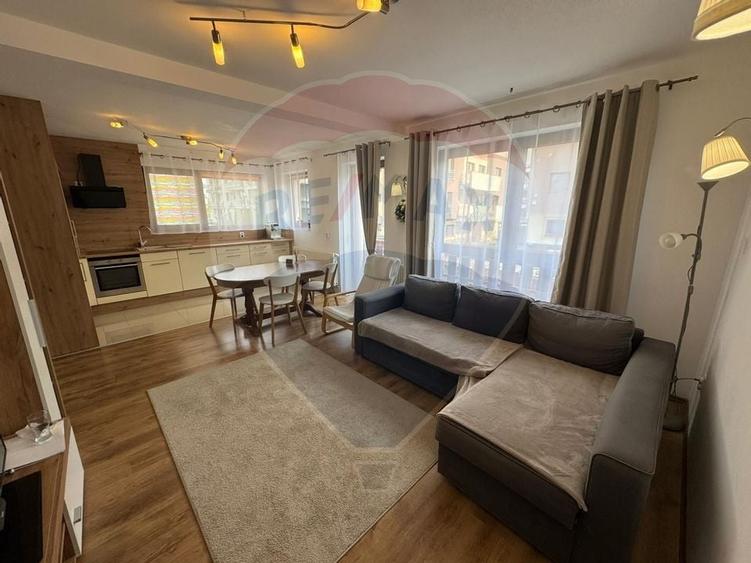 Apartament cu 5 camere de închiriat în zona Buna Ziua - 1