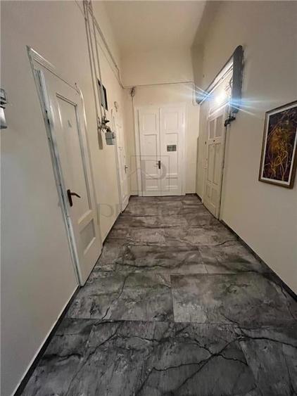 ULTRACENTRAL - UNIRII - ETJ.1 - APARTAMENT SPATIOS - 2 CAM - BOXA - clădire - 10