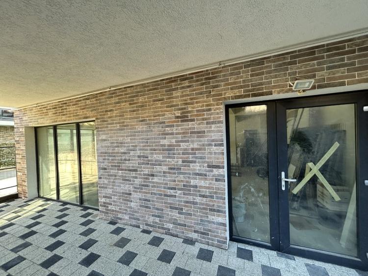 Spatiu comercial semifinisat 62 mp utili plus 20mp terasa Borhanci - 3