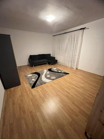 Apartament cu 2 camere decomandat în Petru Rareș