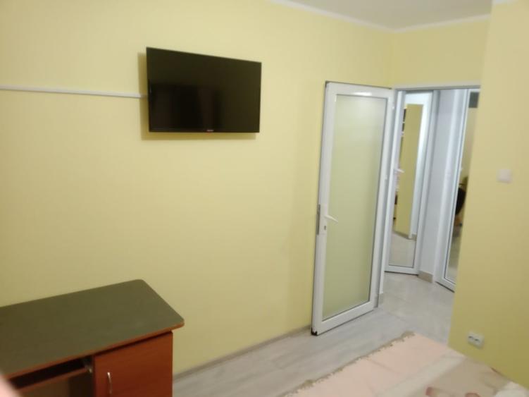 Închiriez apartament cu 2 Camere Micro 17 - 3