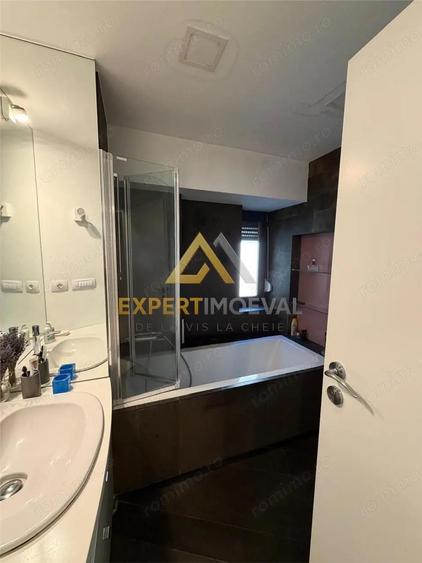 Vand apartament cu 2 camere Ultracentral vedere in parcul Mara - 4