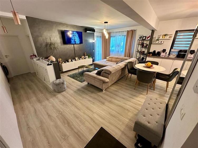 De vanzare apartament 2 camere in Unirii str.Marului - 2