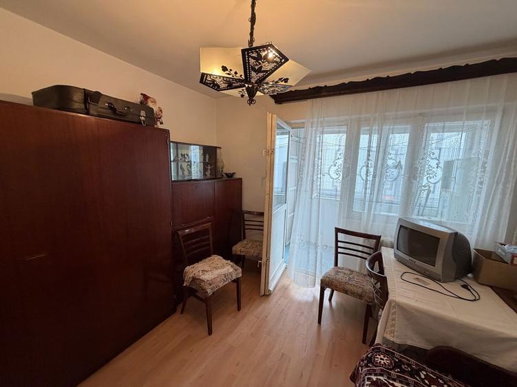 Apartament de inchiriat,2 camere vis-a-vis de Sala Polivalenta - 7