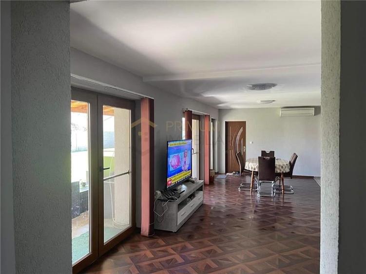 RONAT - Casa Individuala - 6 cam - 3 bai - Piscina - Terasa - Garaj 56mp - Panou - 13