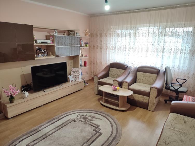 Casa cu design placut si curte generoasa in Afumati - 5