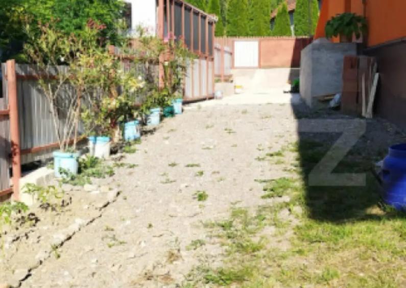 Casa 3 camere si gradina in vatra satului TARLUNGENI - 12