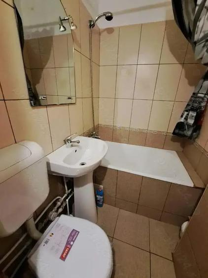 Dau in chirie garsoniera in zona Iosia - 2