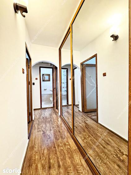 Apartament cu 3 camere decomandat, la etajul 2, in cartierul Micro 16. - 10