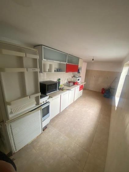 Casă 110mp + 870mp Teren - Zonă Liniștită - 3