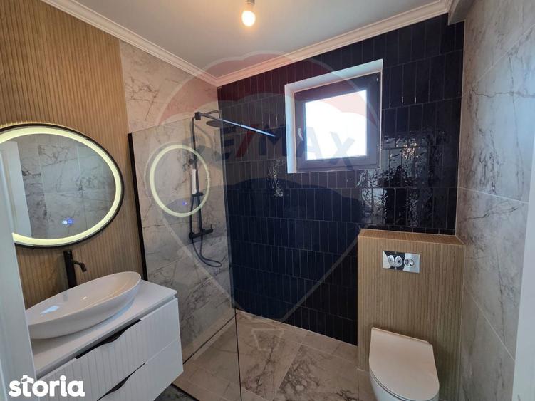 Casa deosebita cu 4 dormitoare in Cihei - 5