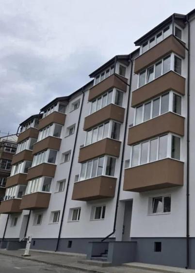 Apartament de vanzare cu 2 camere in zona centrală a orașului Borșa  - 2