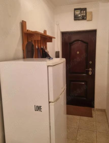 Afi Palace Cotroceni - 3 minute metrou Favorit - Garsoniera MODERNA - 4