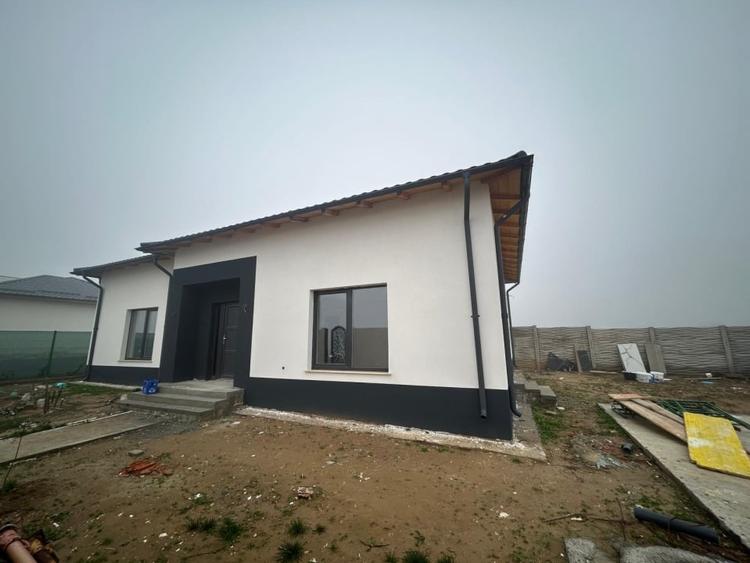Casa noua la cheie parter 100mp utili si 412mp de teren in zona Selgros - 1