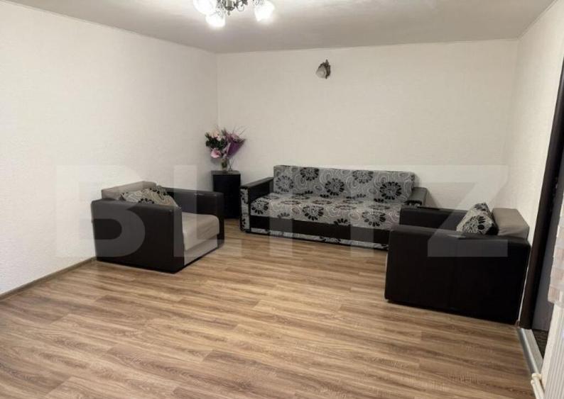 Casa spatioasa cu 4 camere, 103 mp, curte 70 mp, zona 13 Sep - 15