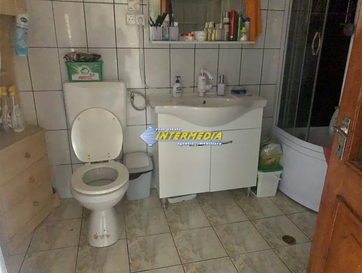 Casa de vanzare 5 camere teren aferent 1410 mp cu toate utilitatile zona Oarda - 19