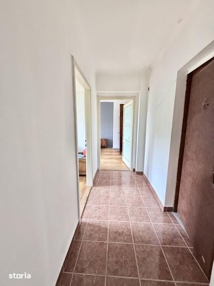 Vand 2 cam semicentral decomandat - 3