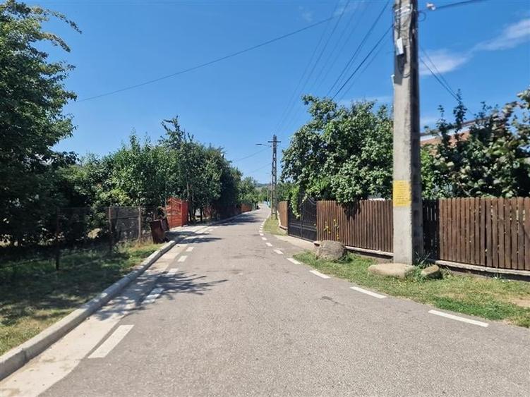 Casa traditionala, cu 2.000mp teren roditor, Izvoarele, Prahova - 14