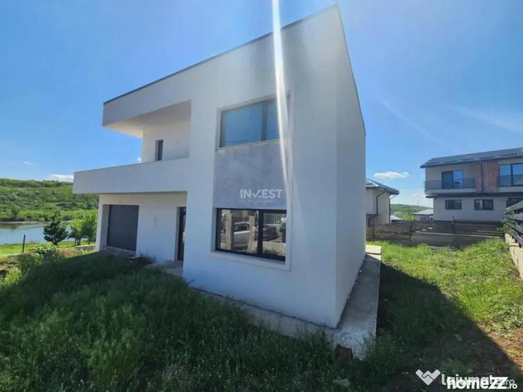 Casa individuala , 4 camere, 3 bai, garaj 26 mp , terasa 40 - 16