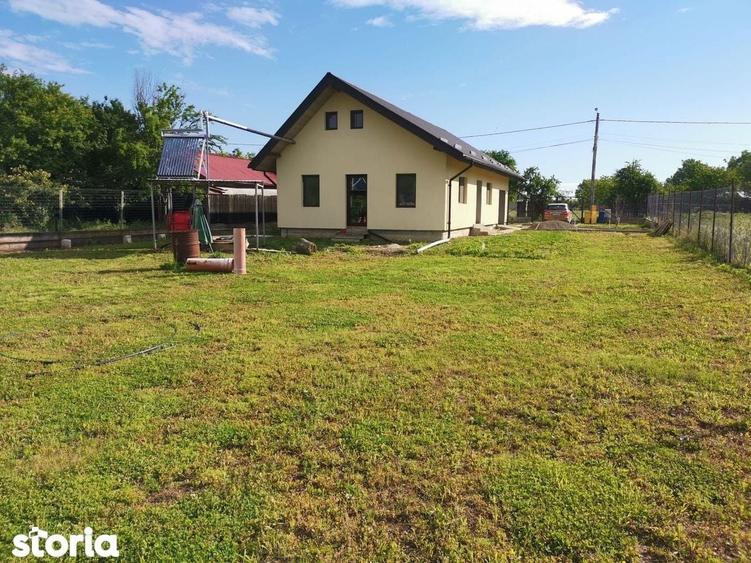 Casa + teren de vanzare - 1