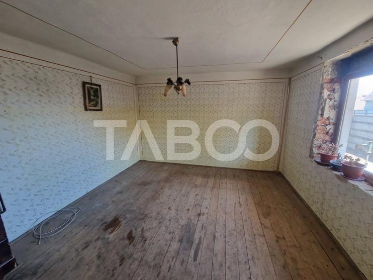 Casa de vanzare 3 camere 90 mpu teren liber 1192 mp in Comuna Mandra - 2