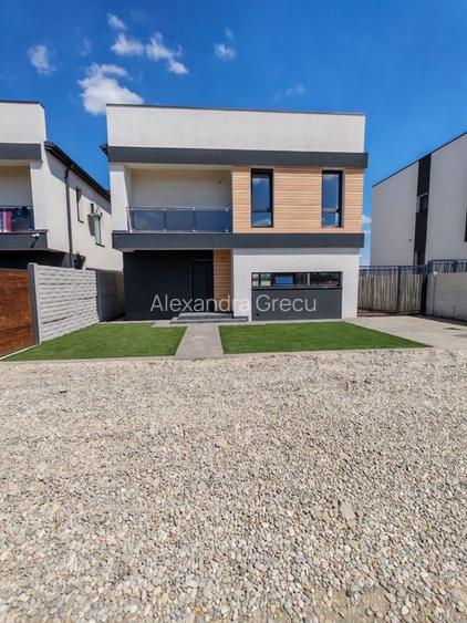 Vila de lux 5 camere, 3 bai, mutare imediata- Com. Berceni Vila de lux 5 camere, 3 bai, mutare imediata- Com. Berceni