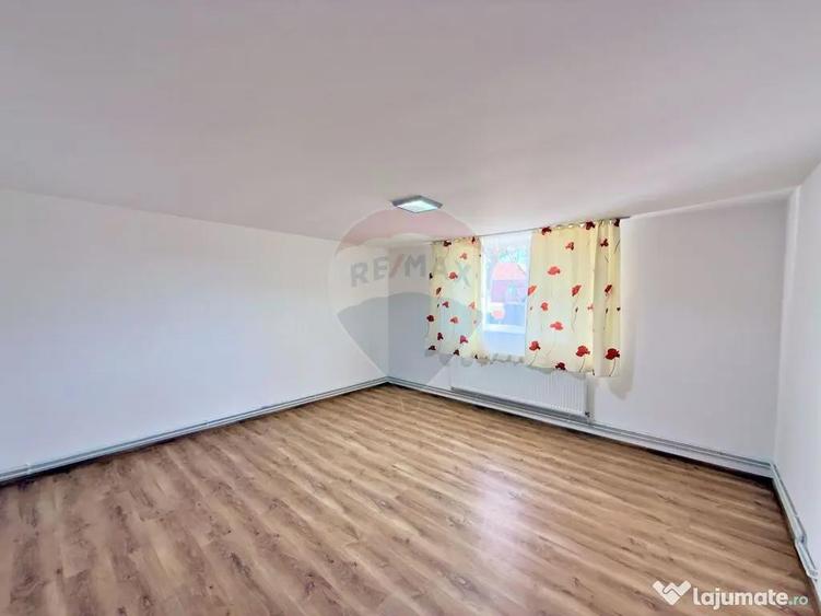 Casa / Vila cu 7 camere de vanzare - 16