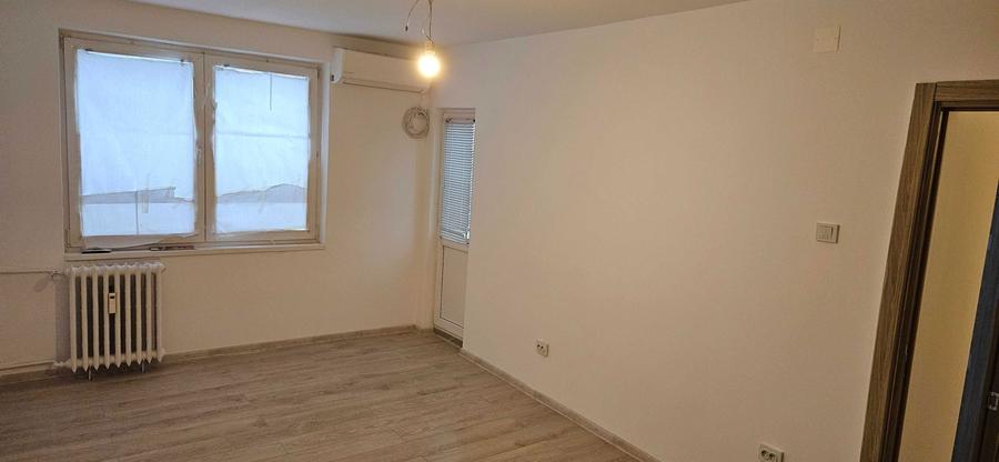 Apartament de vanzare 2 camere decomandat zona Diham Basarabia complet renovat 2026 - 1