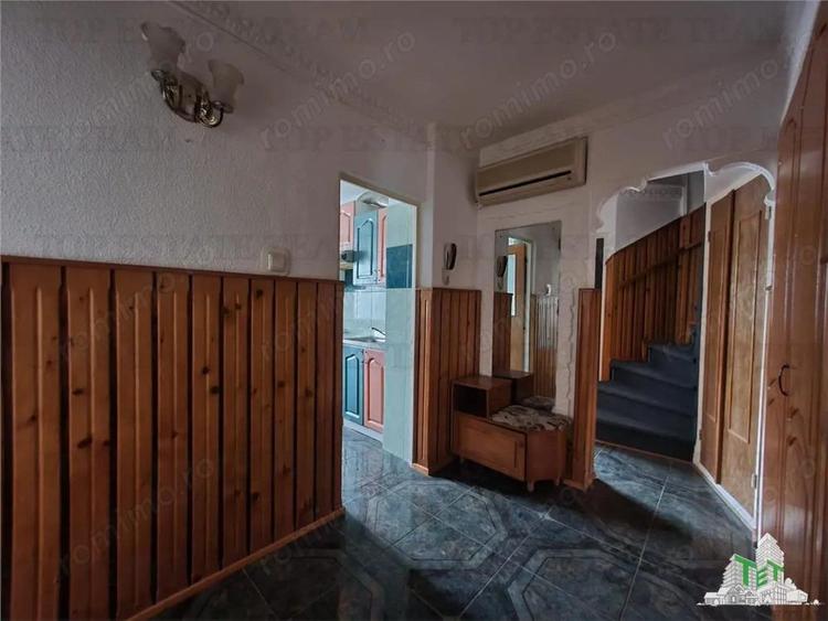 Duplex 5 camere cu 2 intrari separate aproape de mare Mangalia langa Saturn - 14