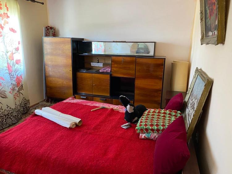 Casa 4 camere de inchiriat sat Tiganesti comuna Munteni - 3