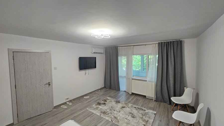 Garsoniera zona Otopeni- Central - 3