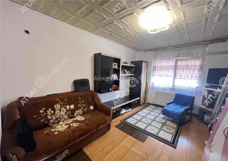 Apartament mobilat si utilat cu 3 camere zona Lazaret din Si