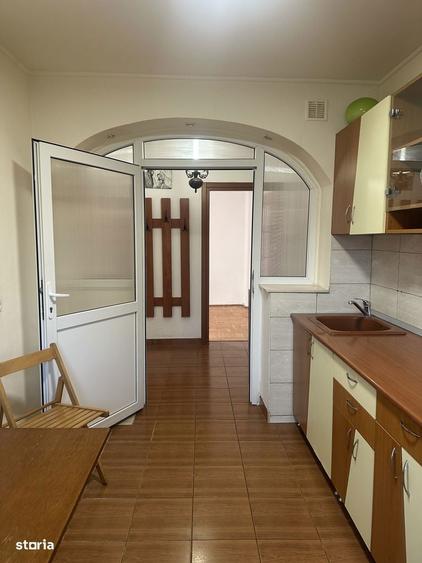 Campina - ap. 2 cam - 250 Euro/Luna - 4