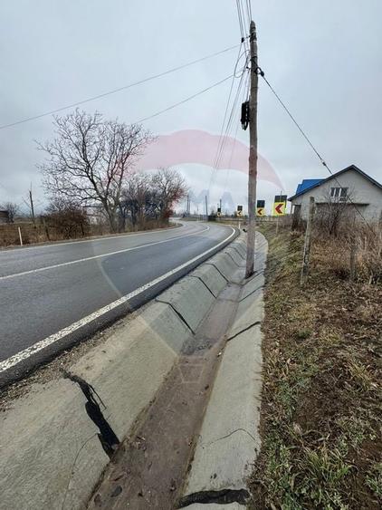 Teren intravilan 2,146 mp Carligele / Strada Vinului - 2