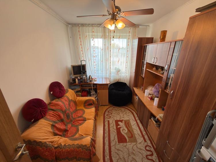 Apartament 4 camere, cetrala termica, boxa 12 mp in acte, str. Gura Ialomitei 5 - 10