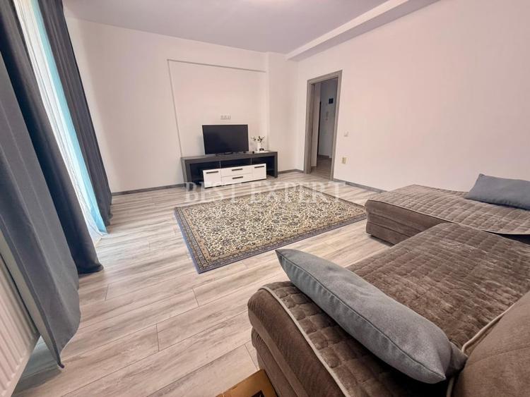 Apartament cu 2 camere decomandat, mobilat în Theodor Pallady