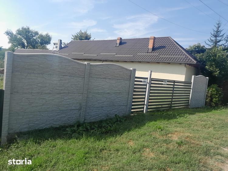 Teren de 858 mp, în Davidești