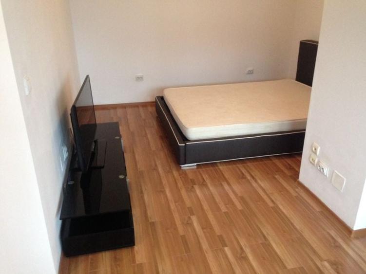 Garsonieră decomandată în Drumul Taberei
