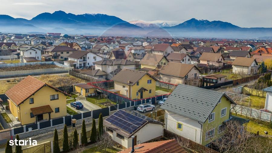 Casă cu 4 camere cu Teren 550 Mp în Central