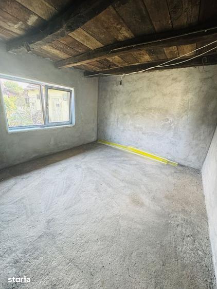 Casă cu 2 camere cu Teren 1411 Mp în Măderat