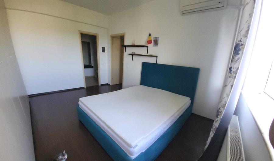 Apartament cu 3 camere decomandat în Străulești