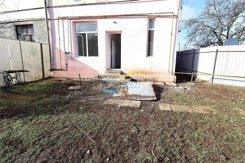 Apartament cu 2 camere semidecomandat în Florești