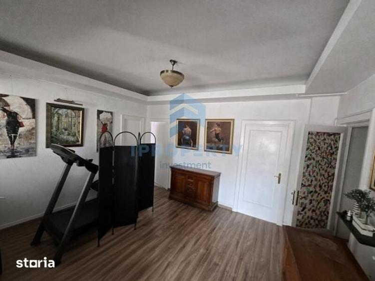 Apartament cu 4 camere în Centrul Civic