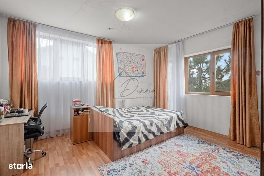 Casă cu 4 camere în Mogoșoaia