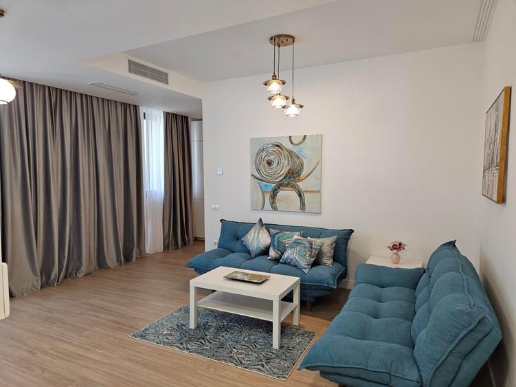 Apartament cu 3 camere semidecomandat în Bucureștii Noi