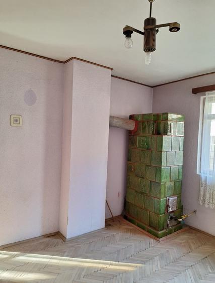 Duplex cu 3 camere cu Canalizare în Central