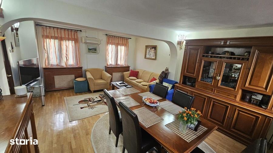Casă cu 5 camere cu Teren 410 Mp în Ana Ipătescu